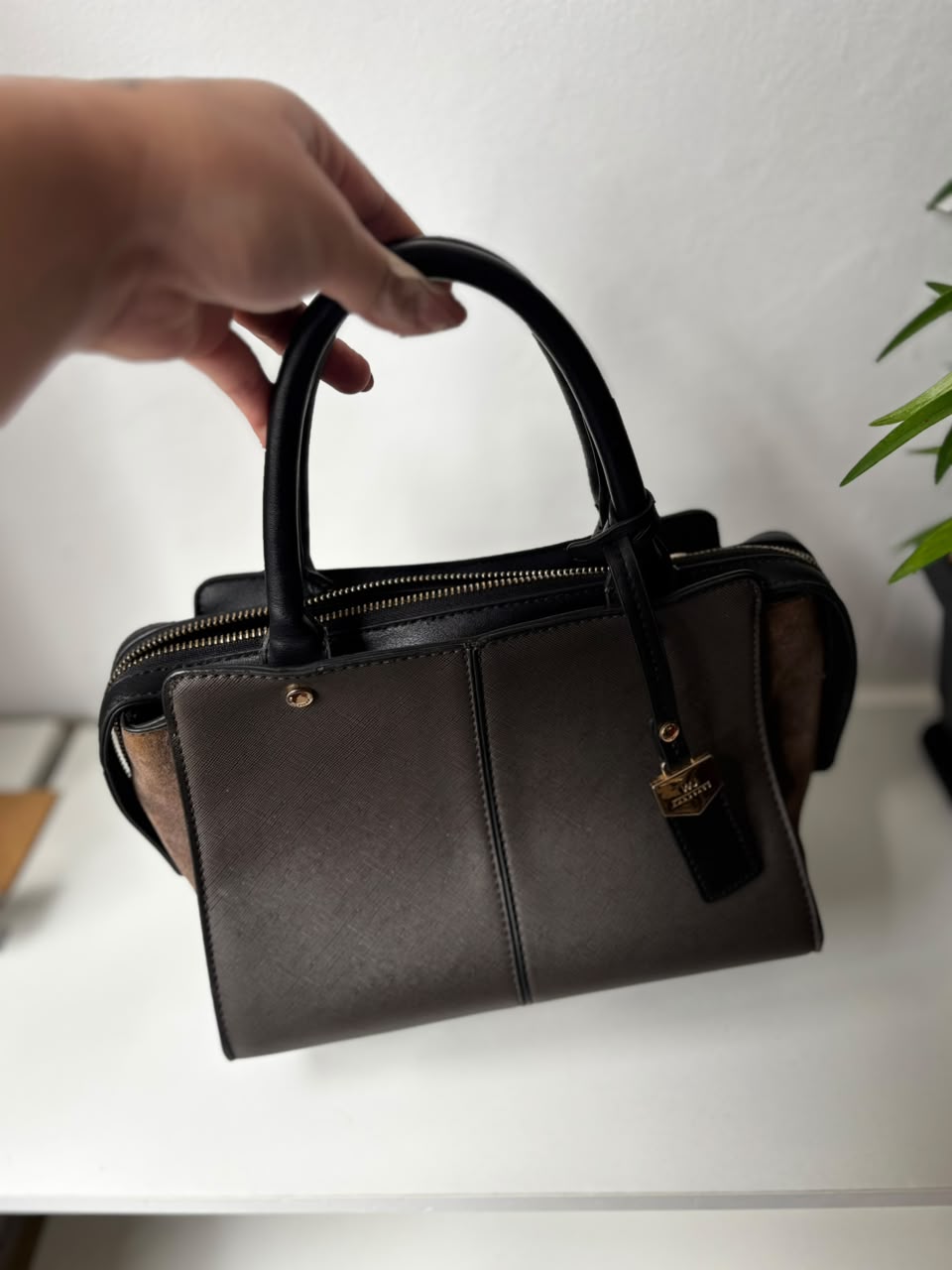 Bolsa preta estruturada