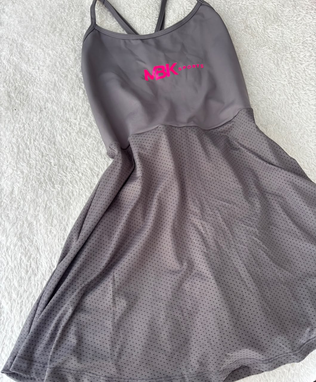Vestido esportivo cinza MBK