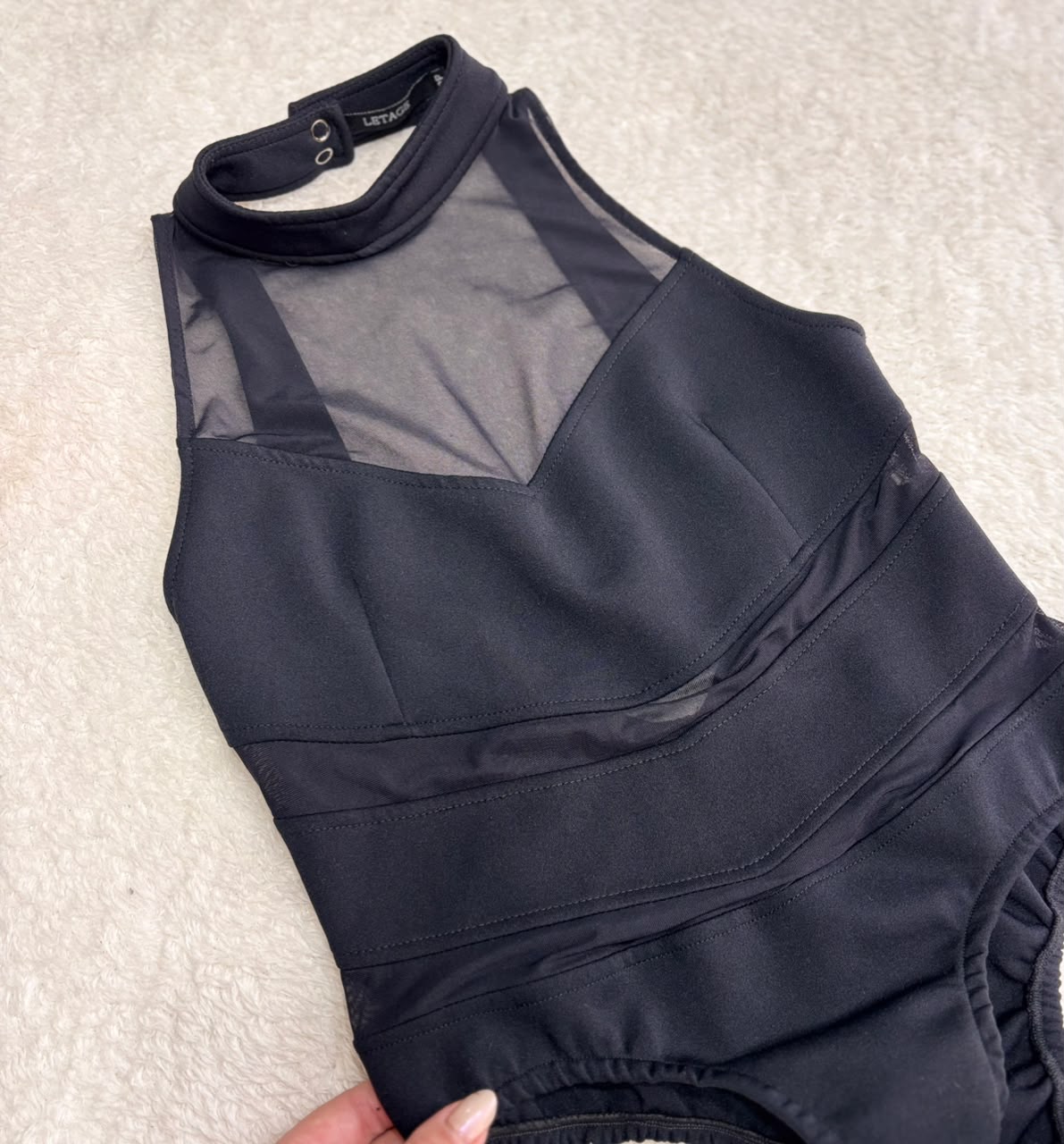 Body preto com tule