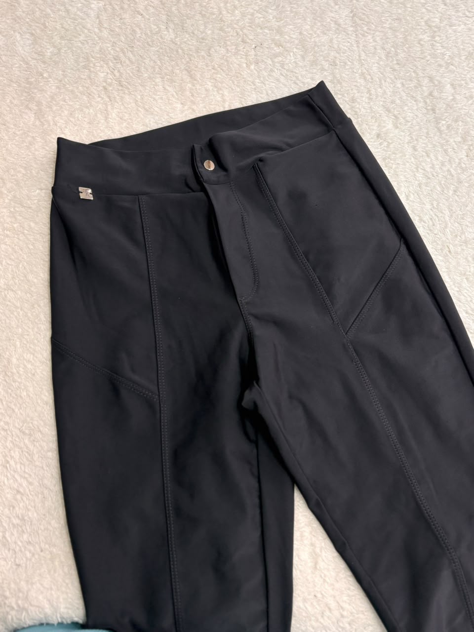 Calça preta alfaiataria