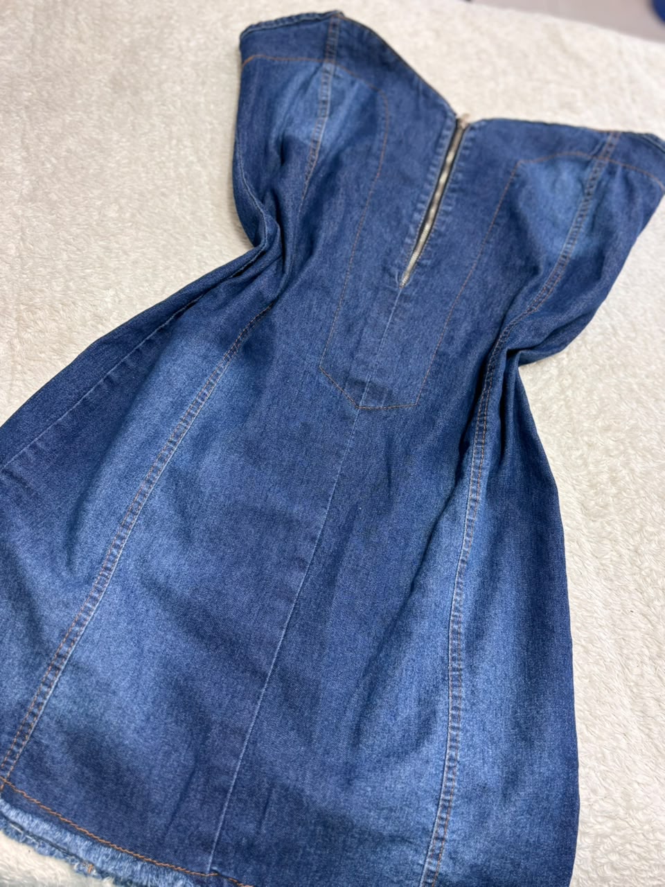 Vestido jeans tomara-que-caia