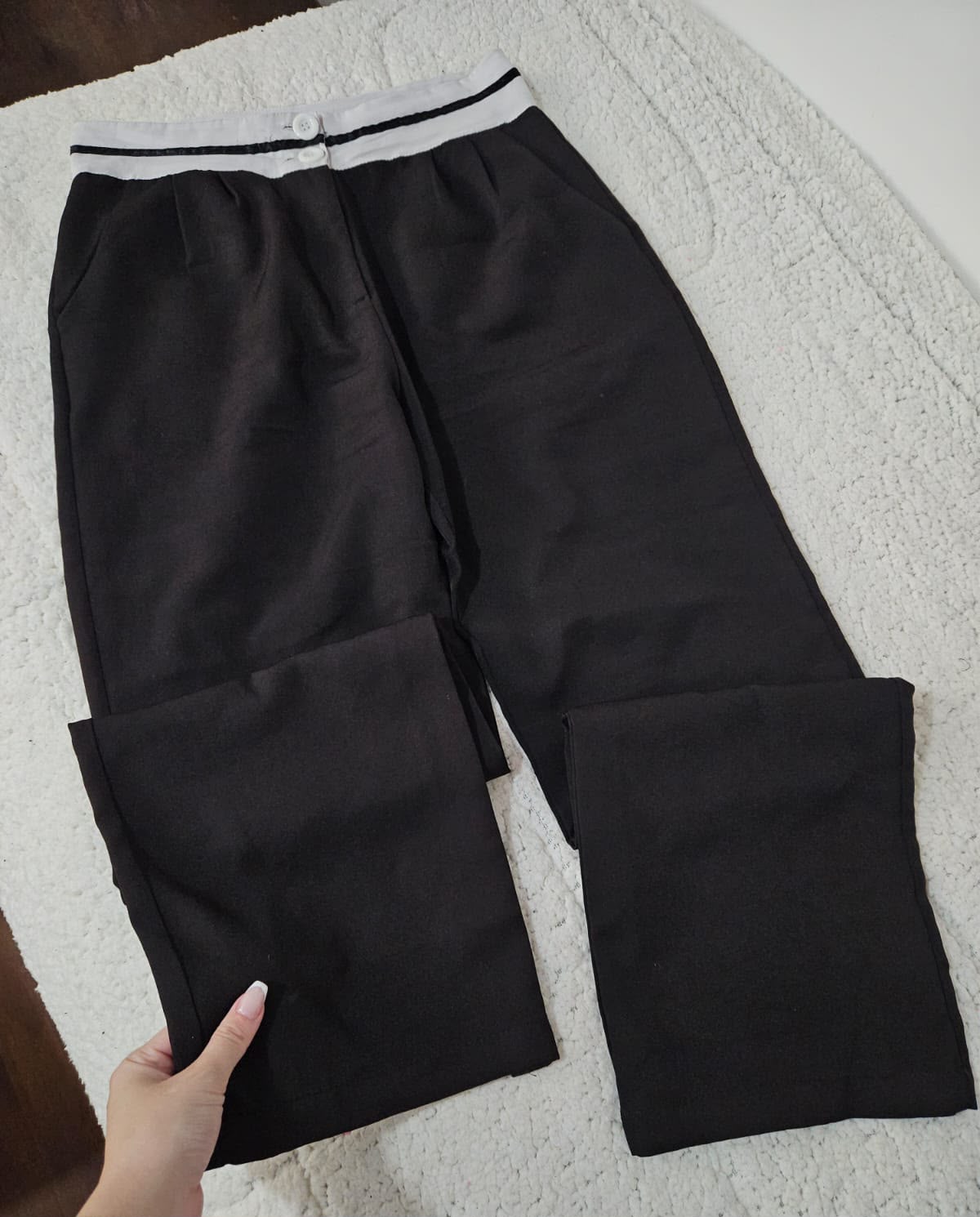 Calça preta reta